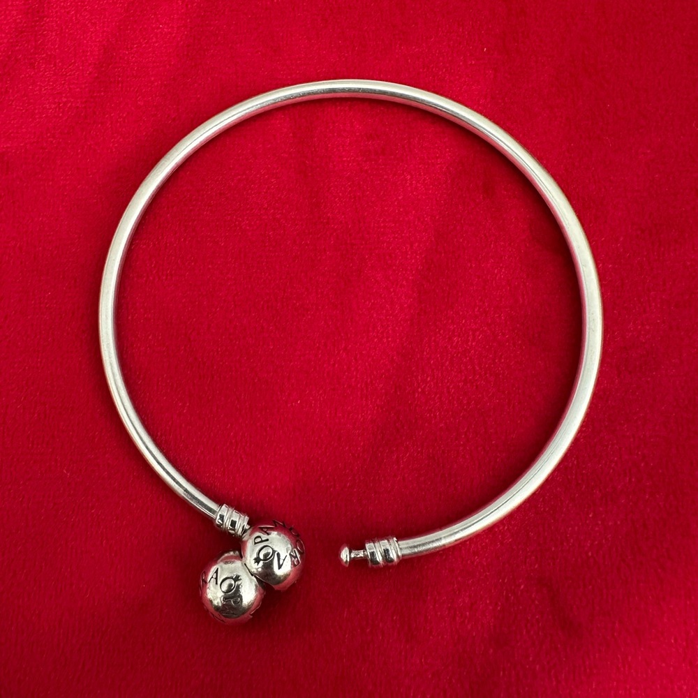 Pandora Moments Bangle Bracelet - Picture 3 of 5